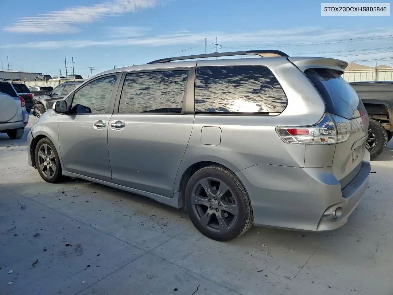 5TDXZ3DCXHS805846 2017 Toyota Sienna Se