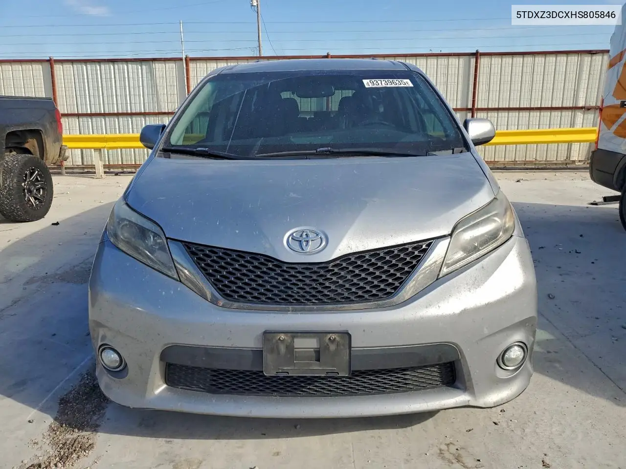 5TDXZ3DCXHS805846 2017 Toyota Sienna Se