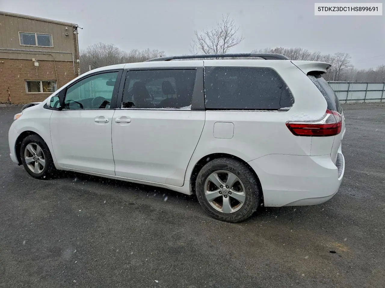5TDKZ3DC1HS899691 2017 Toyota Sienna Le