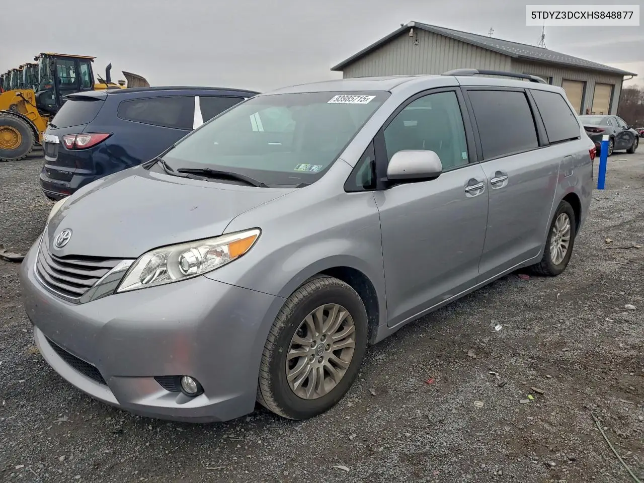 5TDYZ3DCXHS848877 2017 Toyota Sienna Xle