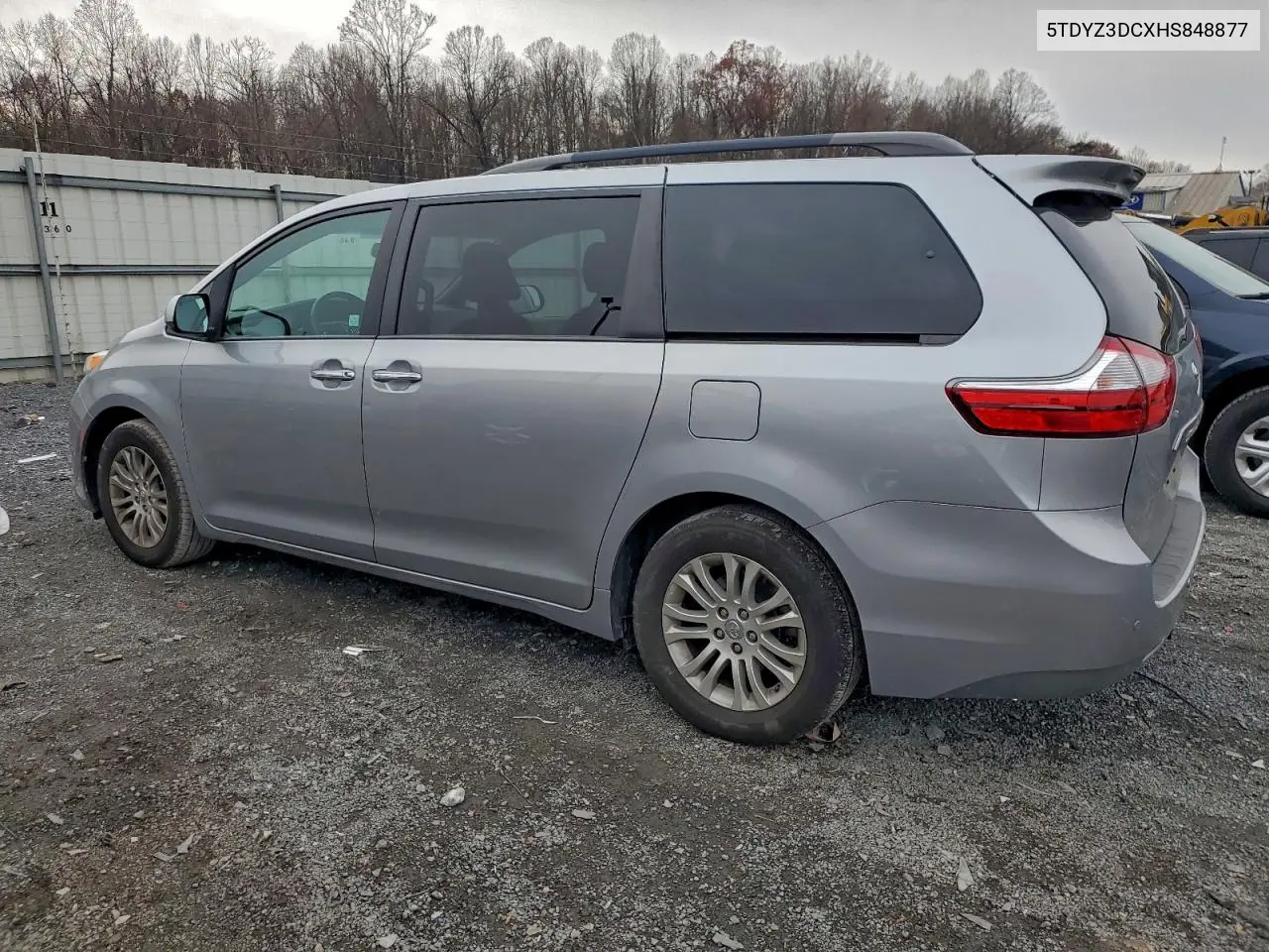5TDYZ3DCXHS848877 2017 Toyota Sienna Xle