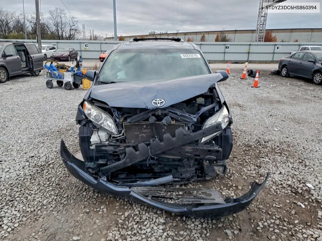 5TDYZ3DC6HS860394 2017 Toyota Sienna Xle