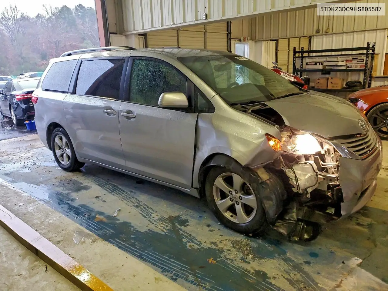 5TDKZ3DC9HS805587 2017 Toyota Sienna Le