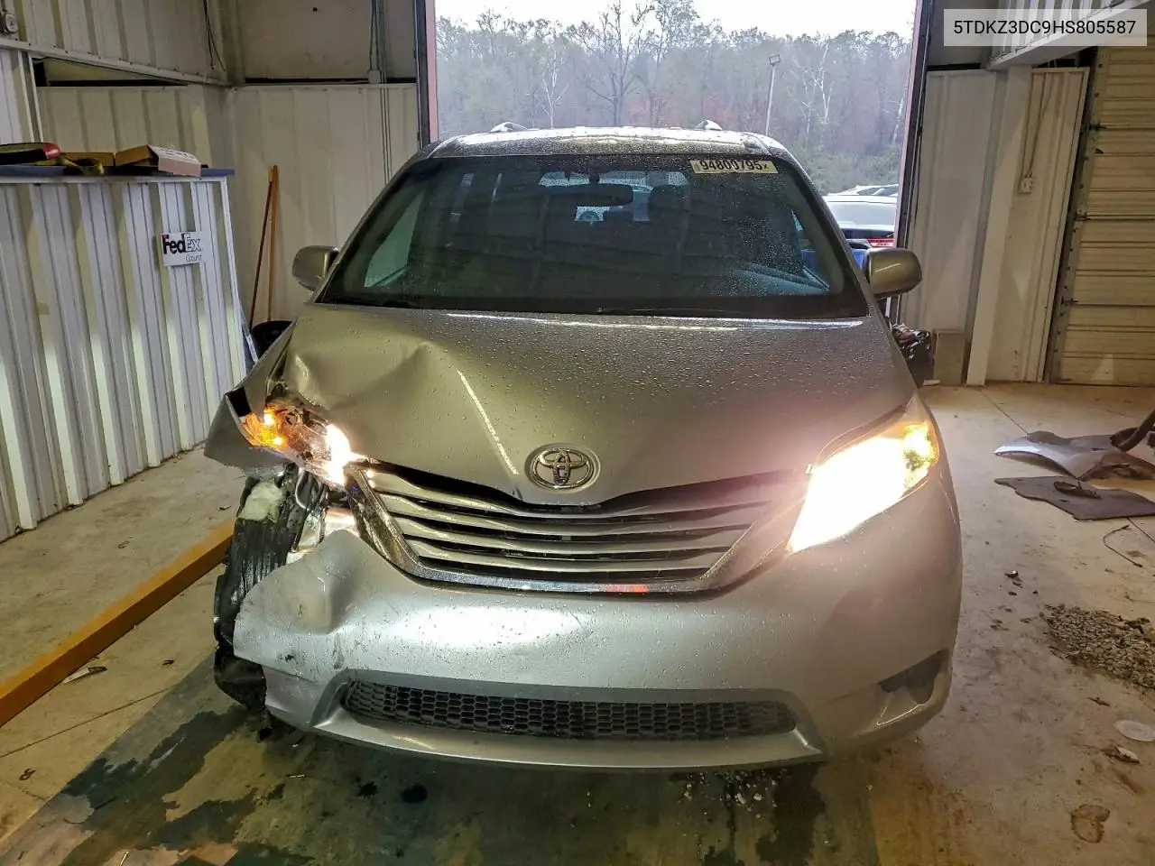 5TDKZ3DC9HS805587 2017 Toyota Sienna Le