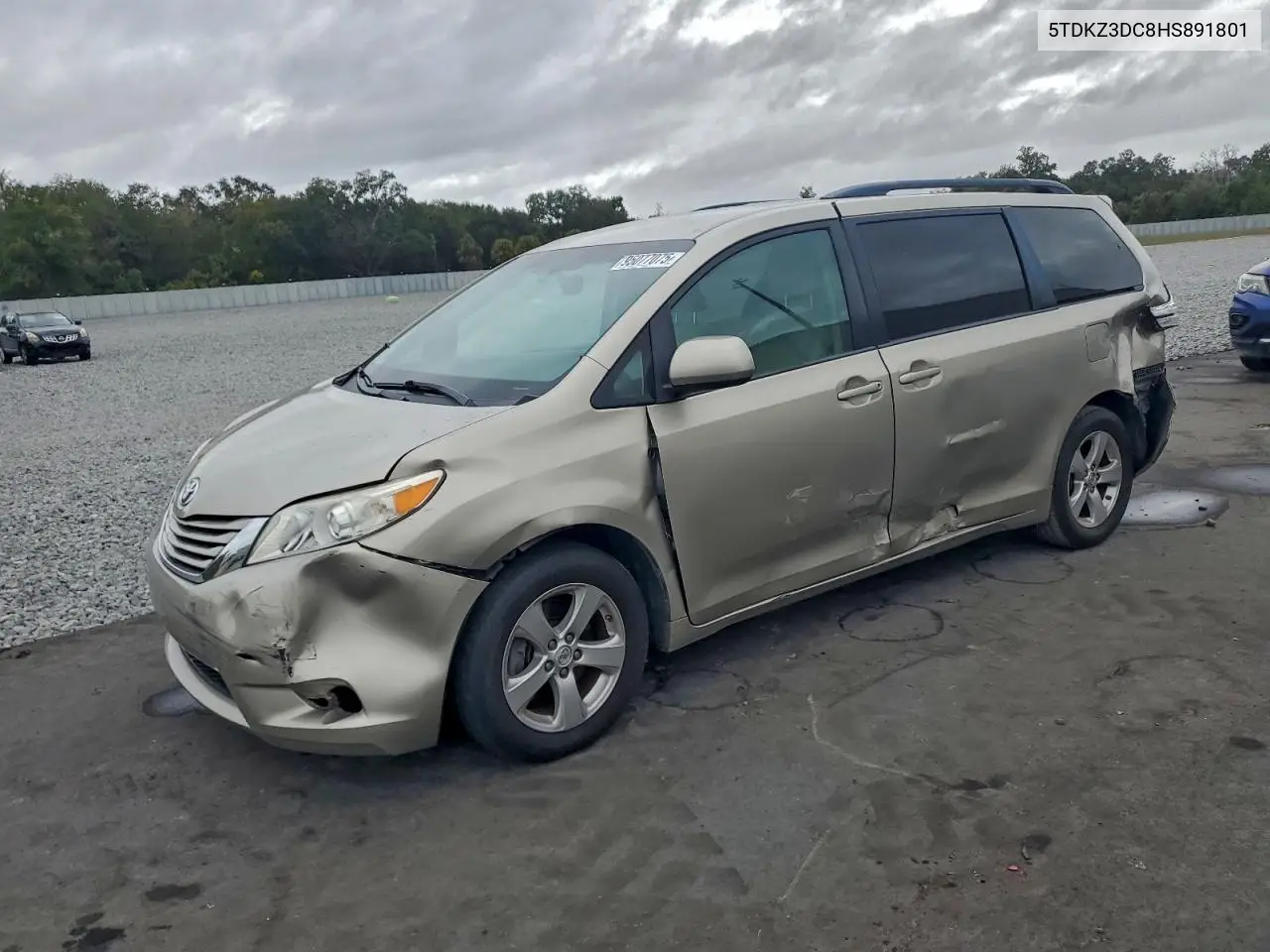 5TDKZ3DC8HS891801 2017 Toyota Sienna Le