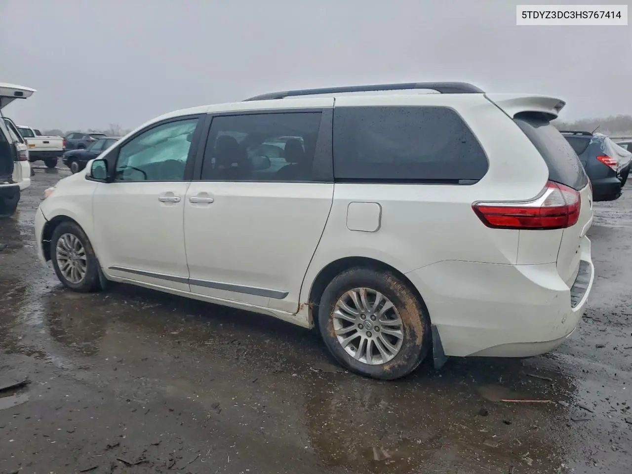 5TDYZ3DC3HS767414 2017 Toyota Sienna Xle