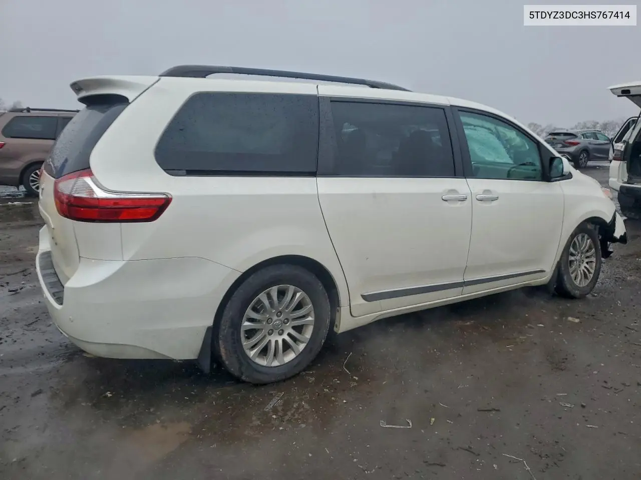 5TDYZ3DC3HS767414 2017 Toyota Sienna Xle