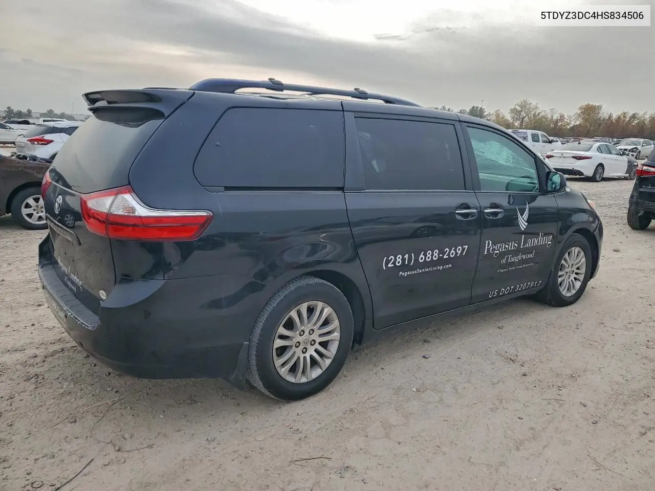 5TDYZ3DC4HS834506 2017 Toyota Sienna Xle