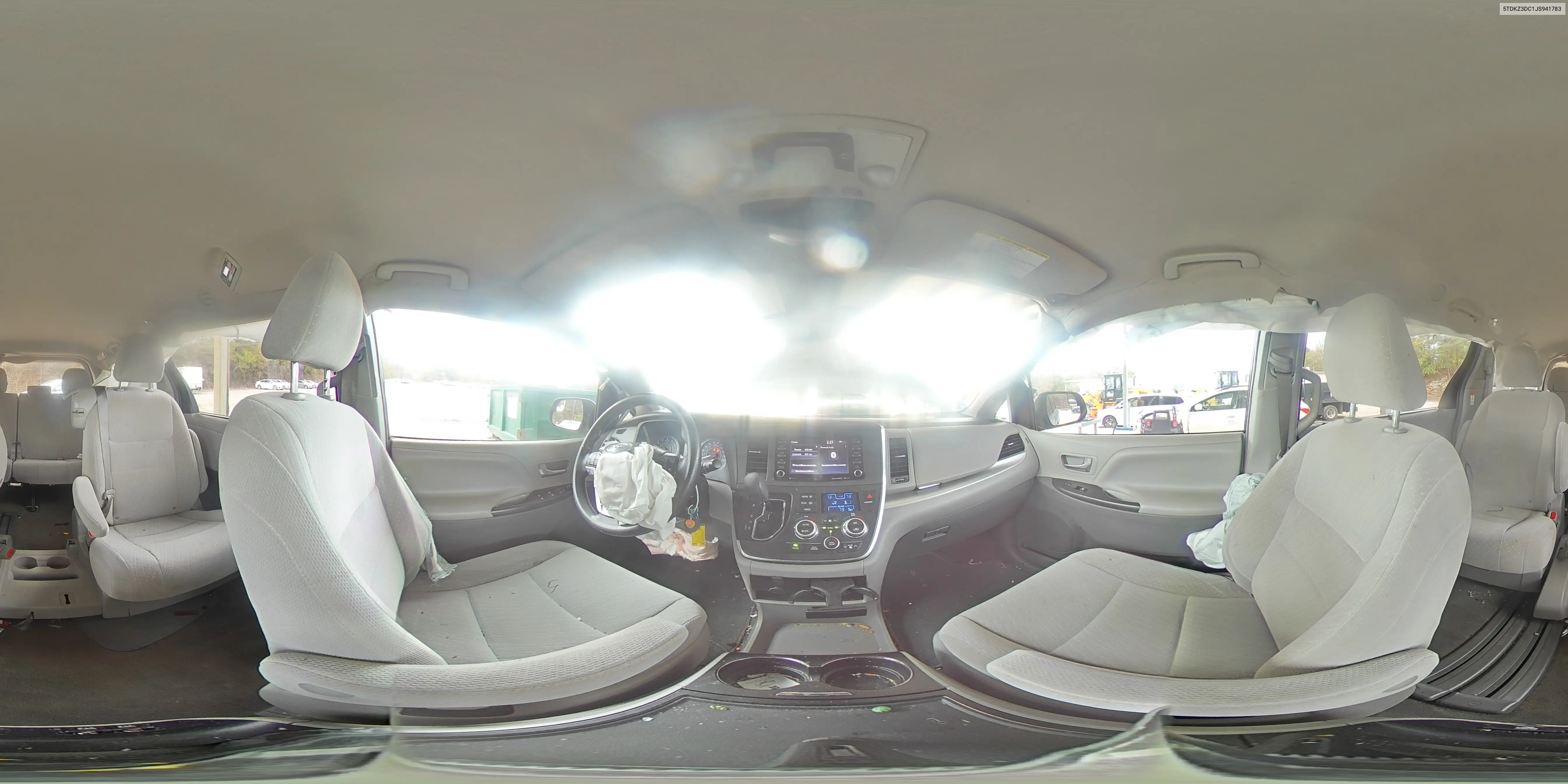 5TDKZ3DC1JS941783 2018 Toyota Sienna Le