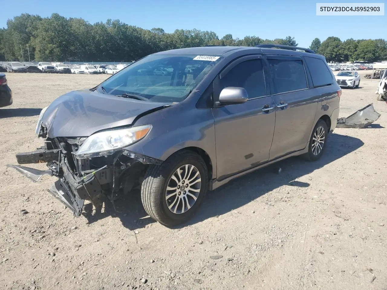 5TDYZ3DC4JS952903 2018 Toyota Sienna Xle