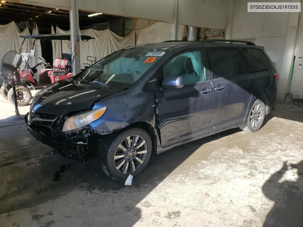 5TDDZ3DCXJS197335 2018 Toyota Sienna Xle