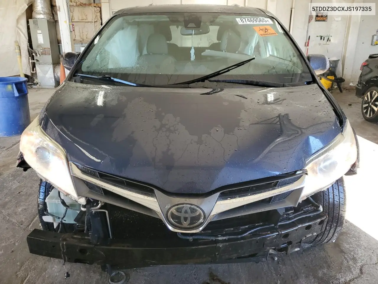 5TDDZ3DCXJS197335 2018 Toyota Sienna Xle
