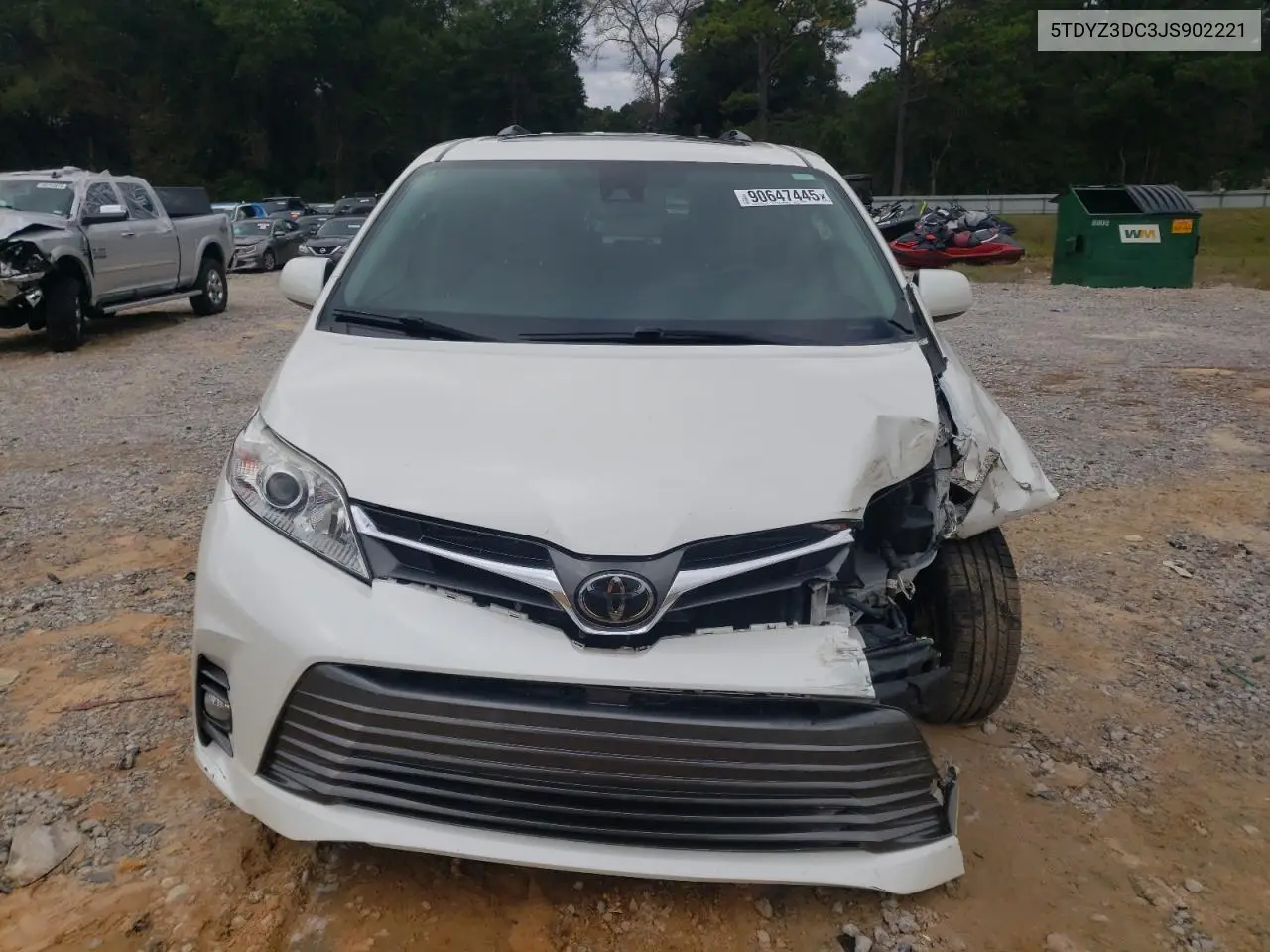 5TDYZ3DC3JS902221 2018 Toyota Sienna Xle