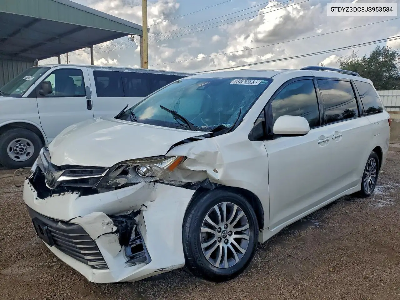 5TDYZ3DC8JS953584 2018 Toyota Sienna Xle