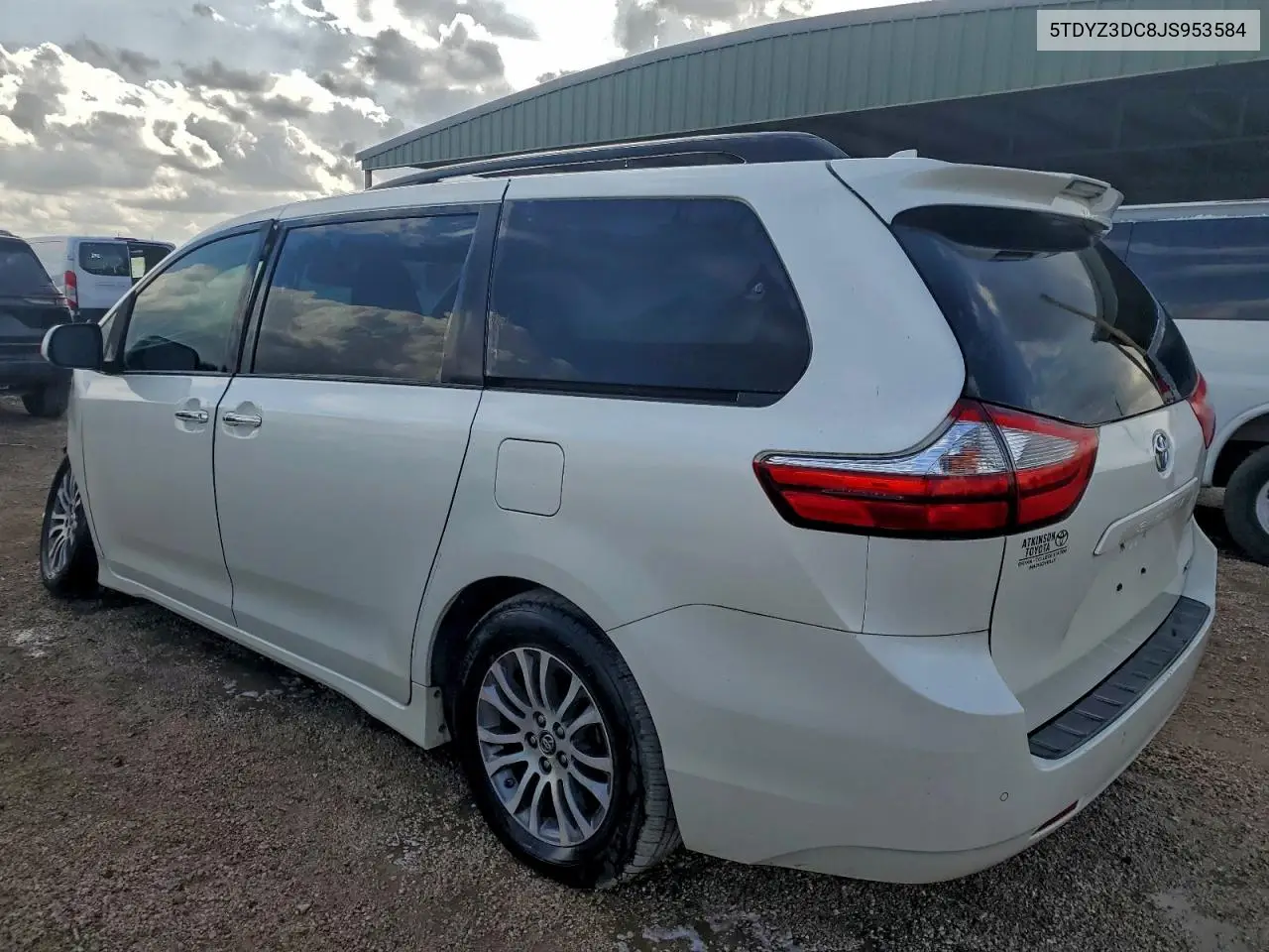 5TDYZ3DC8JS953584 2018 Toyota Sienna Xle