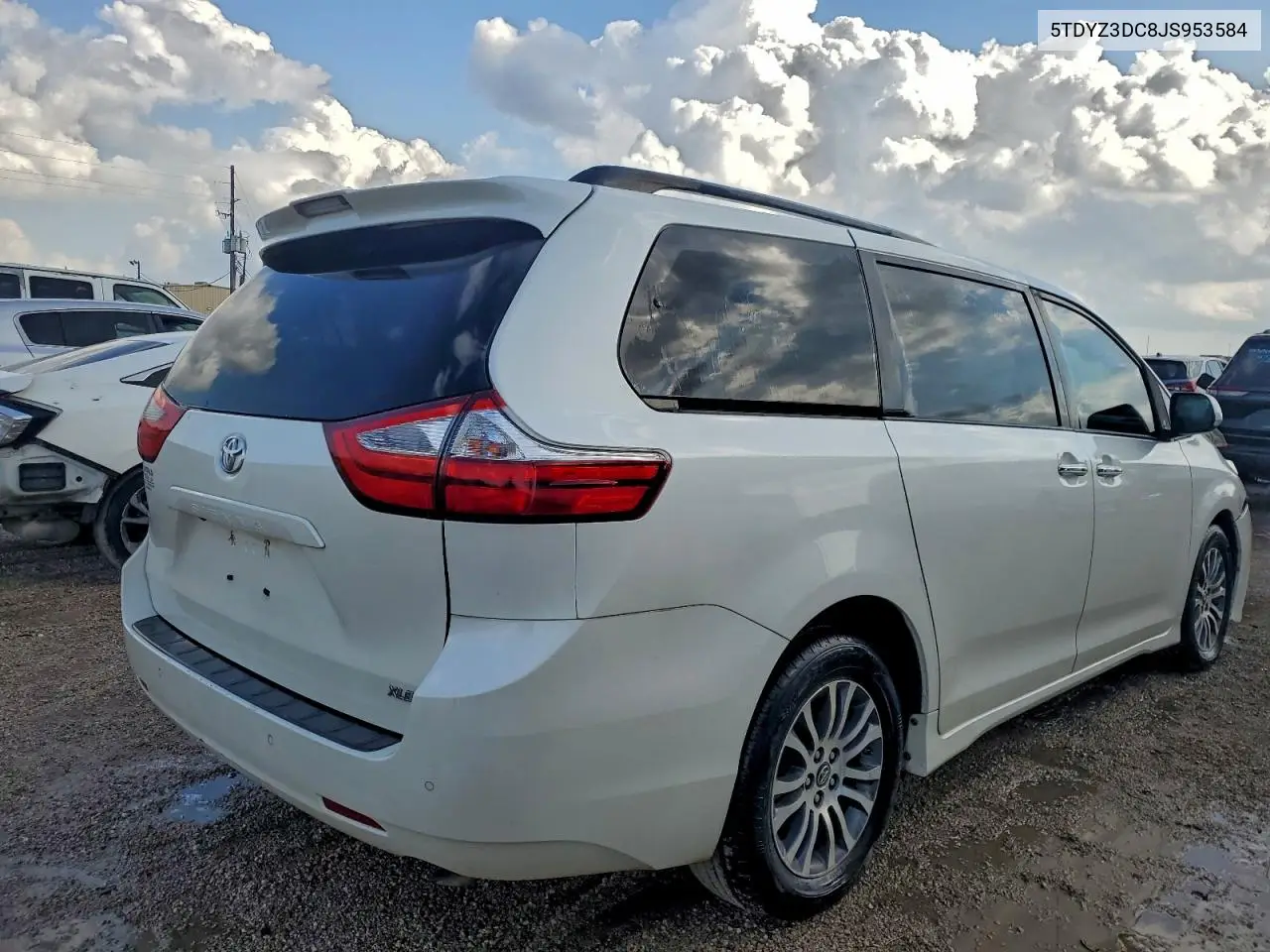 5TDYZ3DC8JS953584 2018 Toyota Sienna Xle