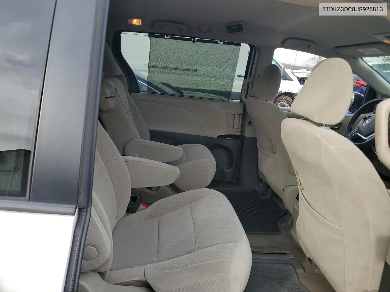 5TDKZ3DC8JS926813 2018 Toyota Sienna Le