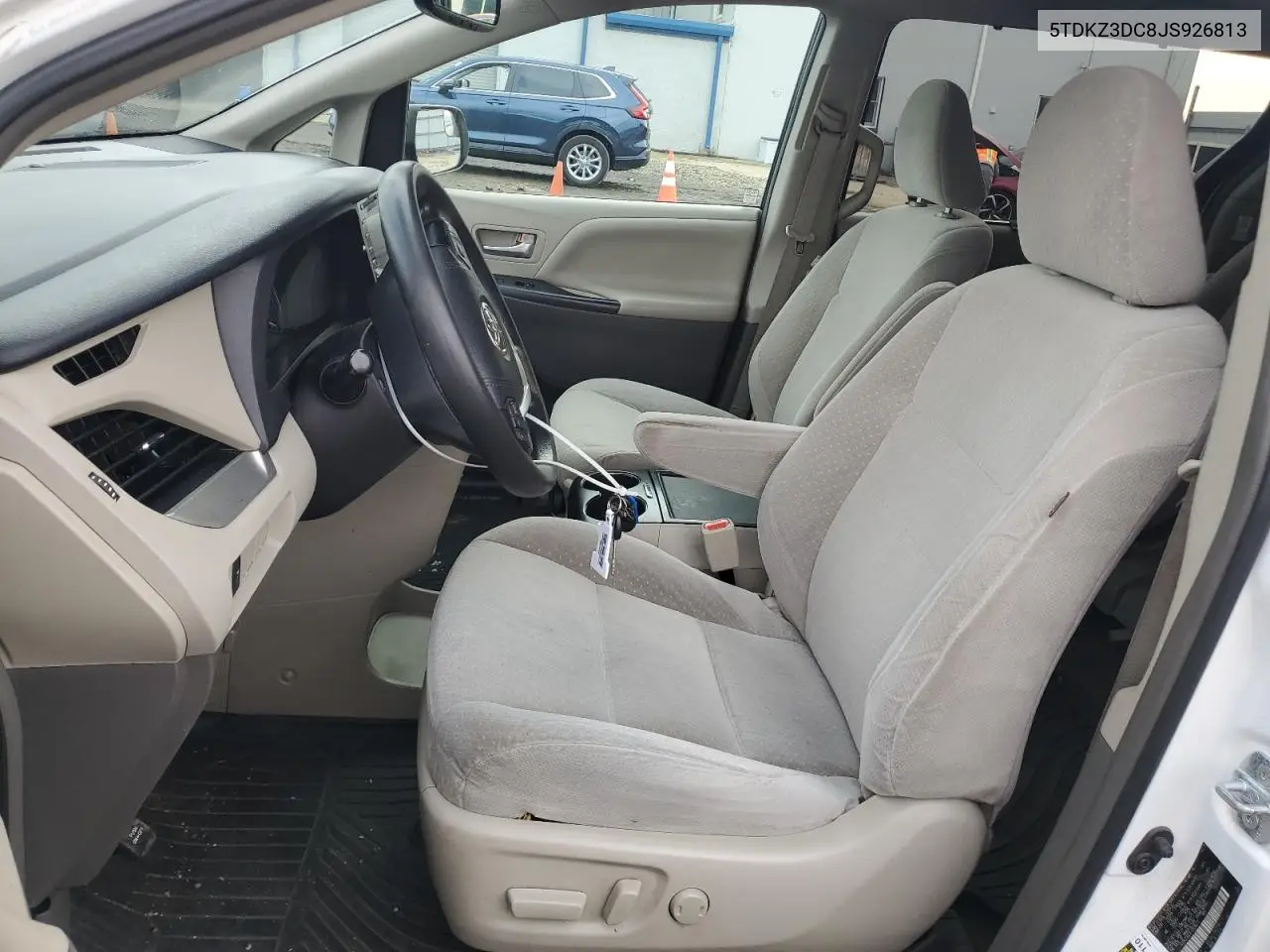 5TDKZ3DC8JS926813 2018 Toyota Sienna Le