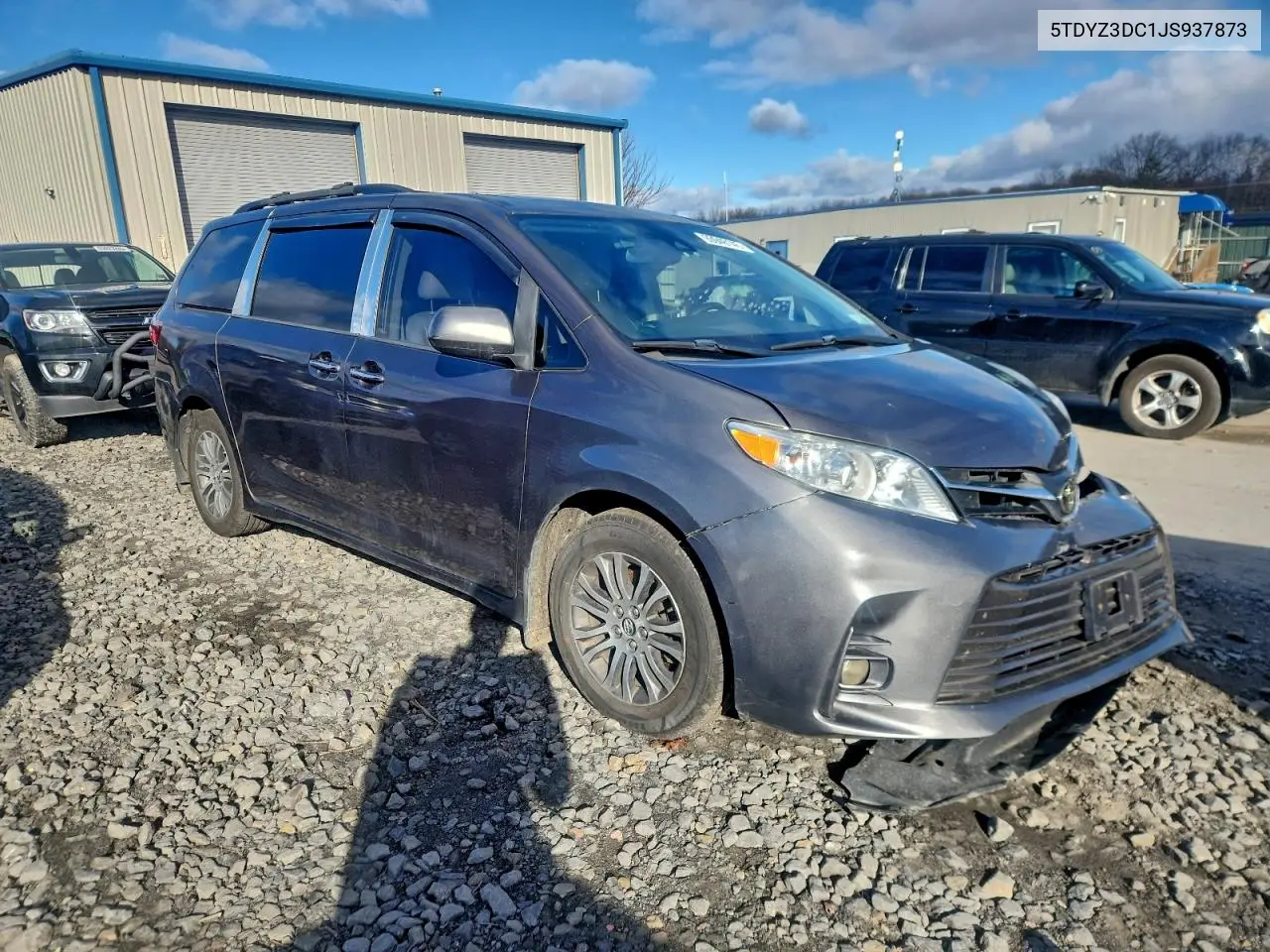 5TDYZ3DC1JS937873 2018 Toyota Sienna Xle