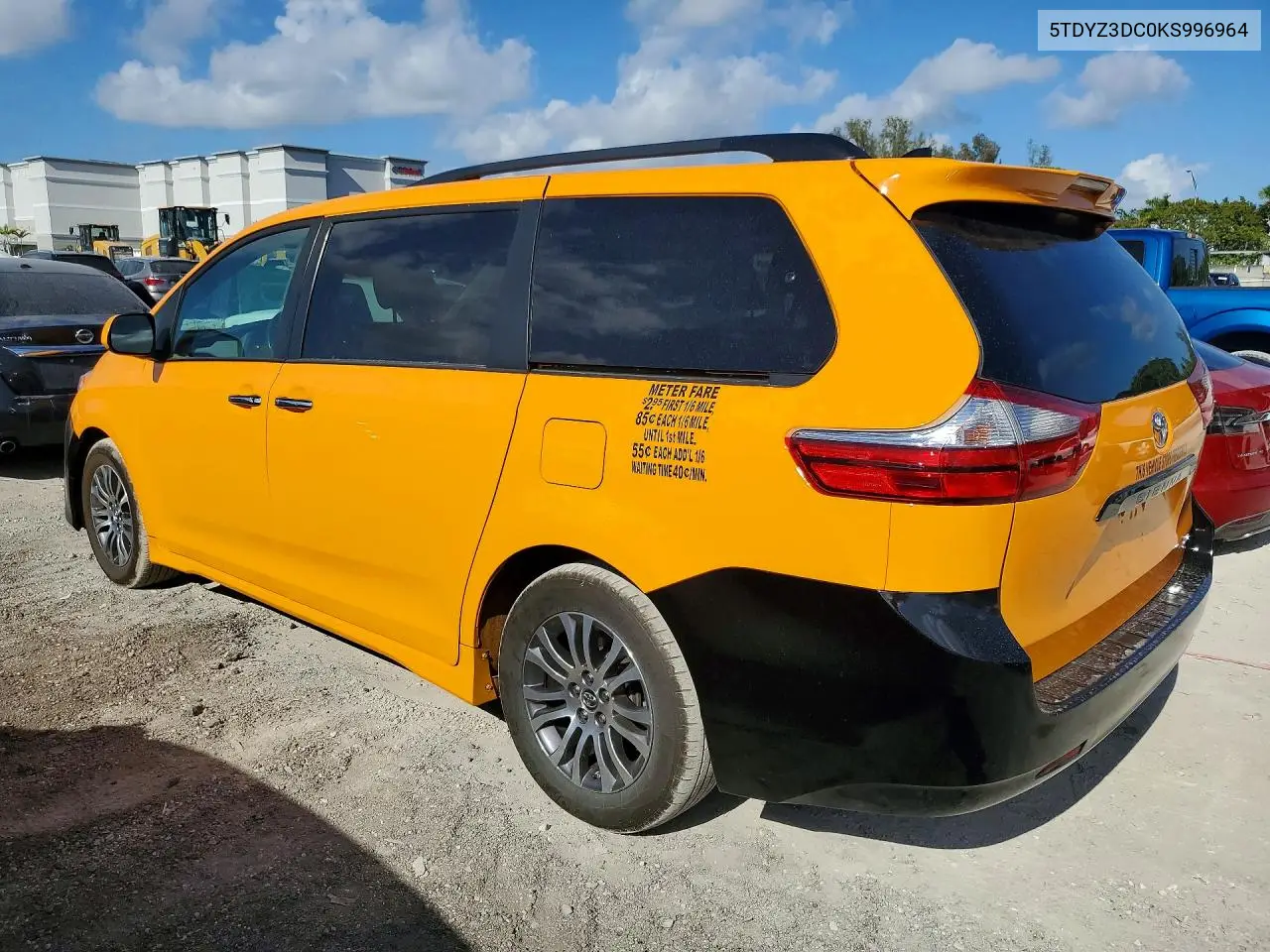 5TDYZ3DC0KS996964 2019 Toyota Sienna Xle 8-Passenger