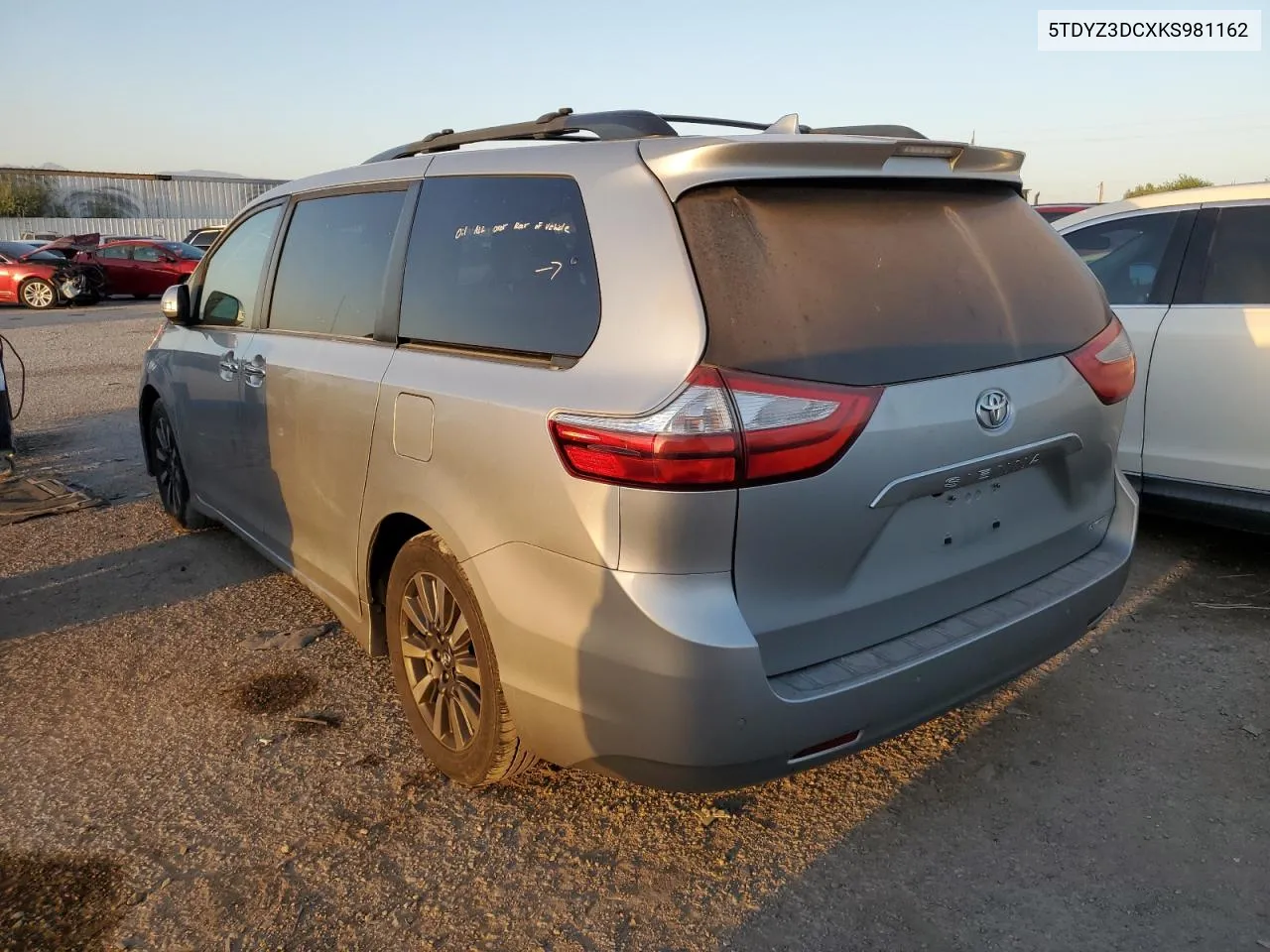 5TDYZ3DCXKS981162 2019 Toyota Sienna Xle