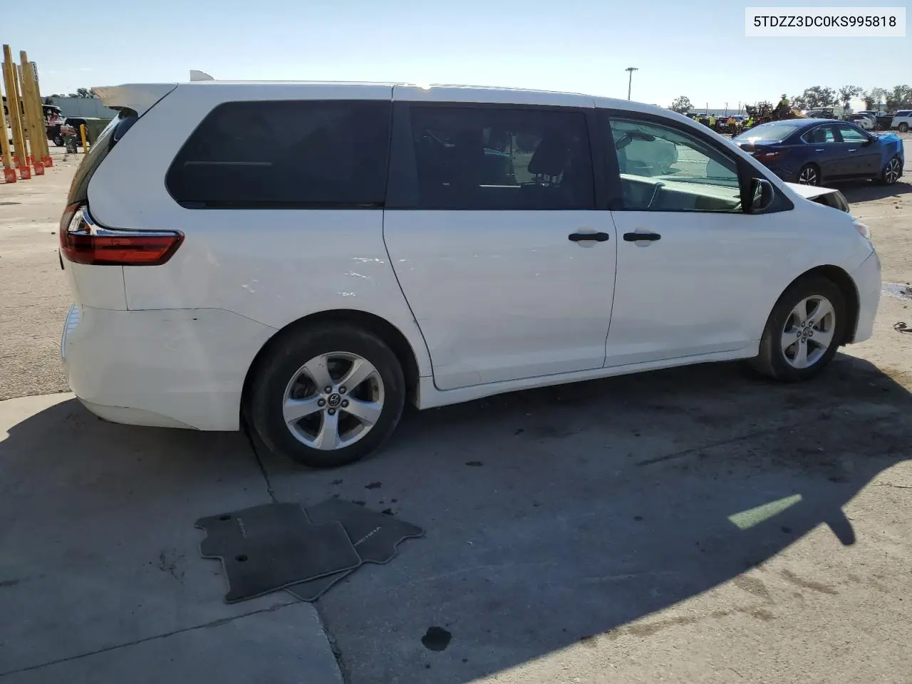 5TDZZ3DC0KS995818 2019 Toyota Sienna