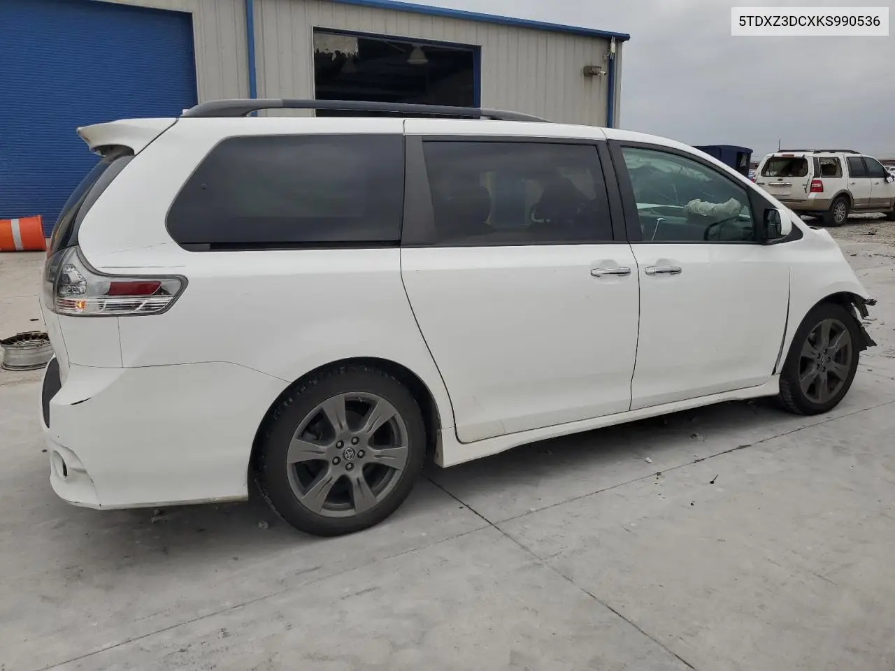 5TDXZ3DCXKS990536 2019 Toyota Sienna Se