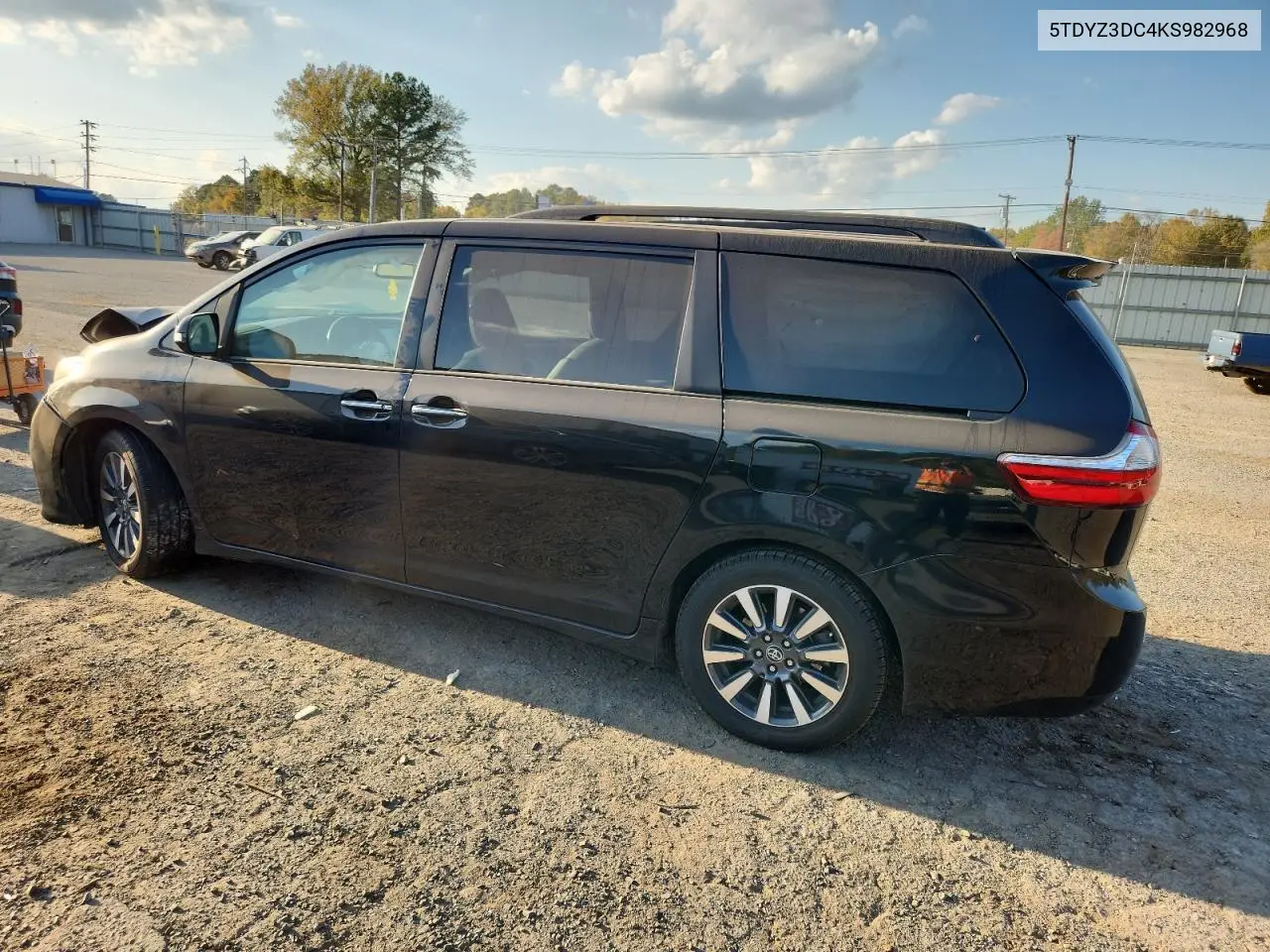 5TDYZ3DC4KS982968 2019 Toyota Sienna Xle