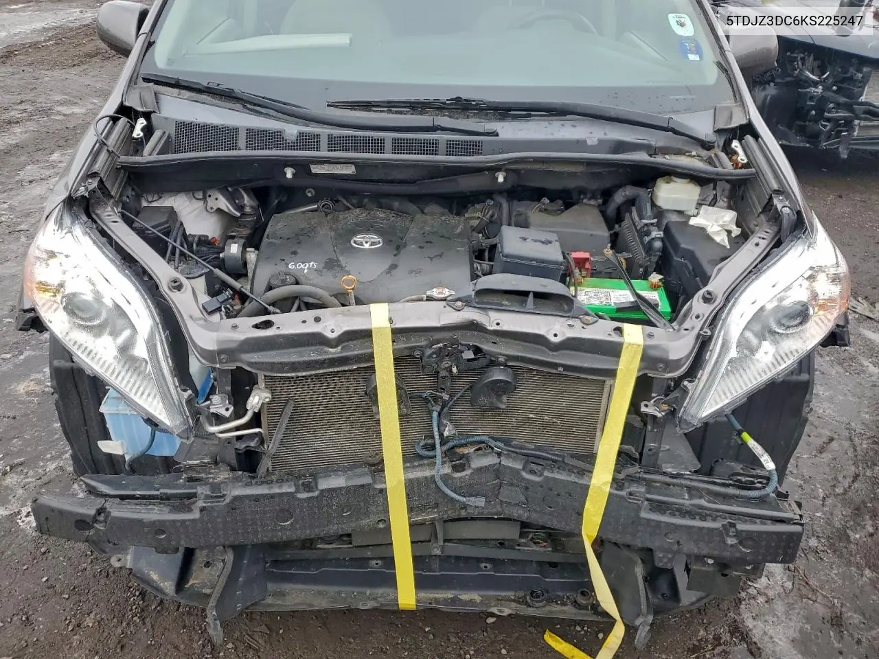 5TDJZ3DC6KS225247 2019 Toyota Sienna Le