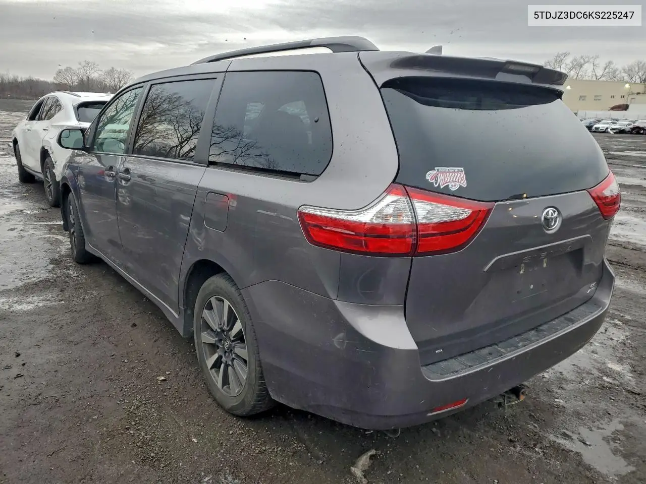 5TDJZ3DC6KS225247 2019 Toyota Sienna Le
