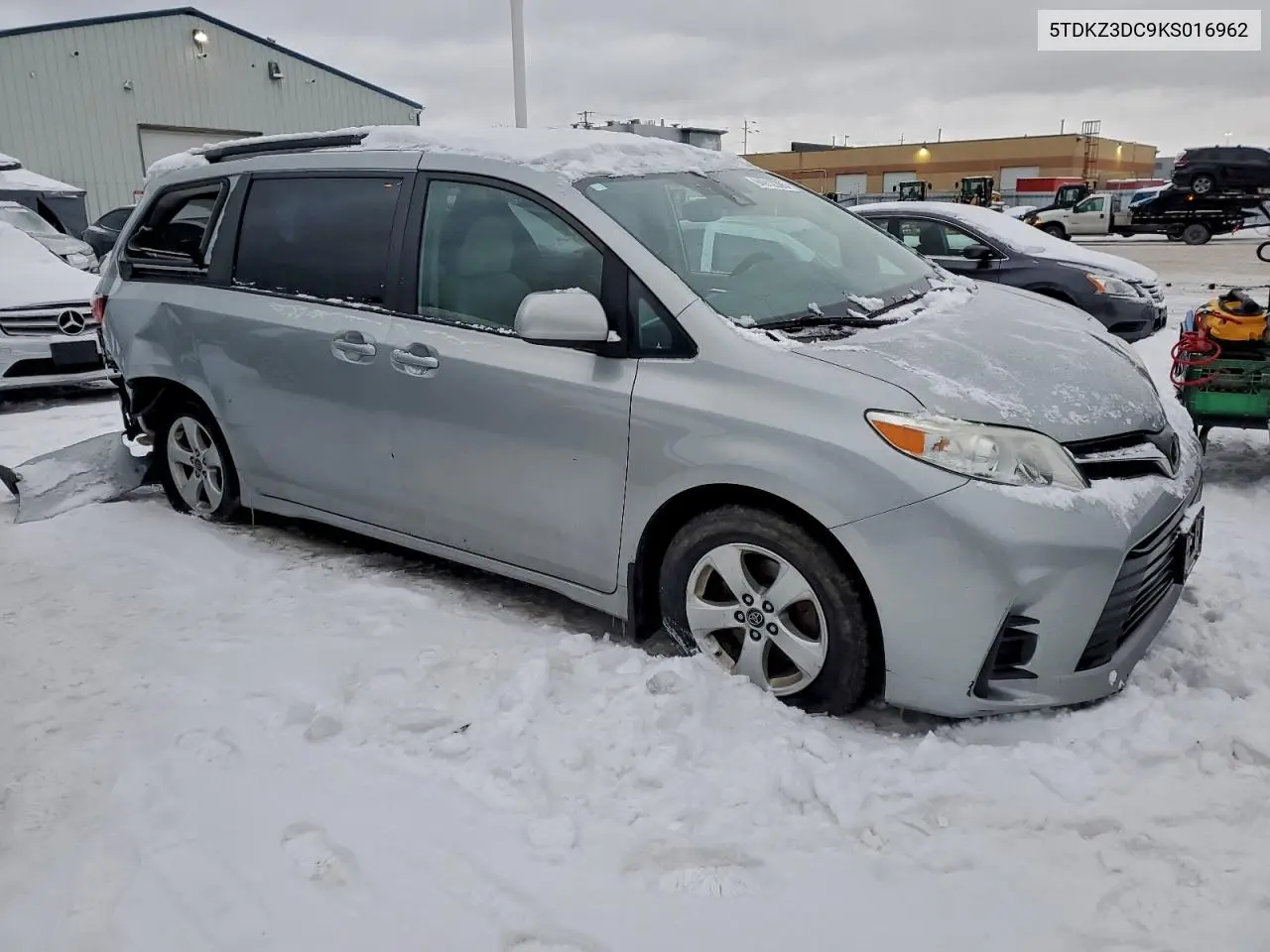 5TDKZ3DC9KS016962 2019 Toyota Sienna Le