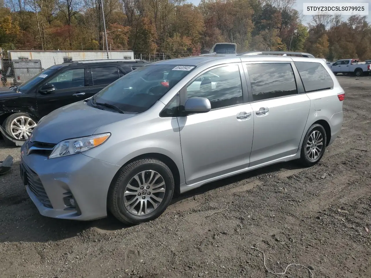 5TDYZ3DC5LS079925 2020 Toyota Sienna Xle