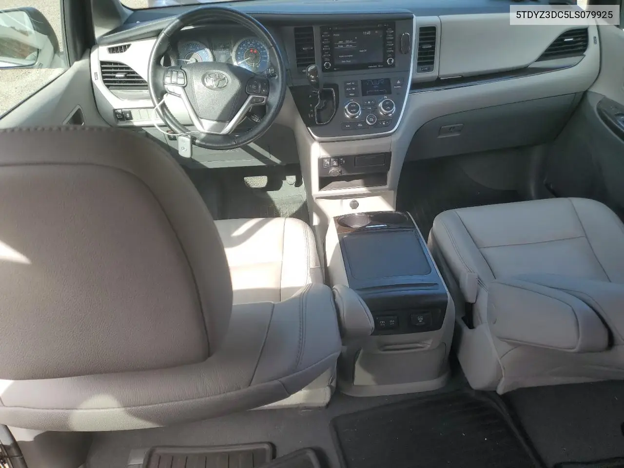 5TDYZ3DC5LS079925 2020 Toyota Sienna Xle