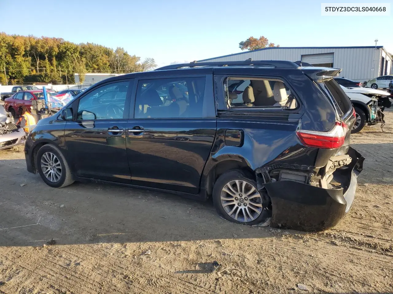 5TDYZ3DC3LS040668 2020 Toyota Sienna Xle