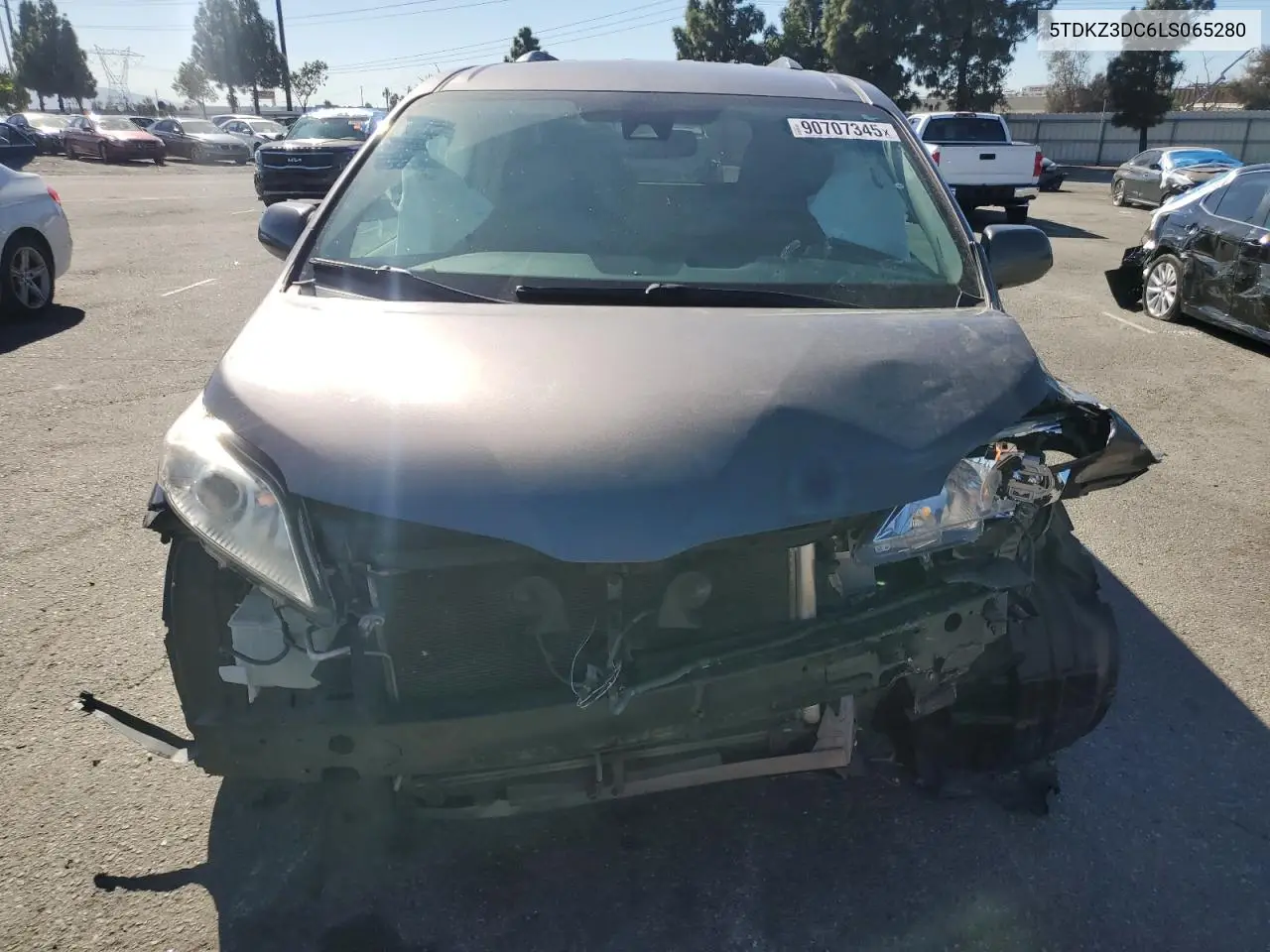 5TDKZ3DC6LS065280 2020 Toyota Sienna Le