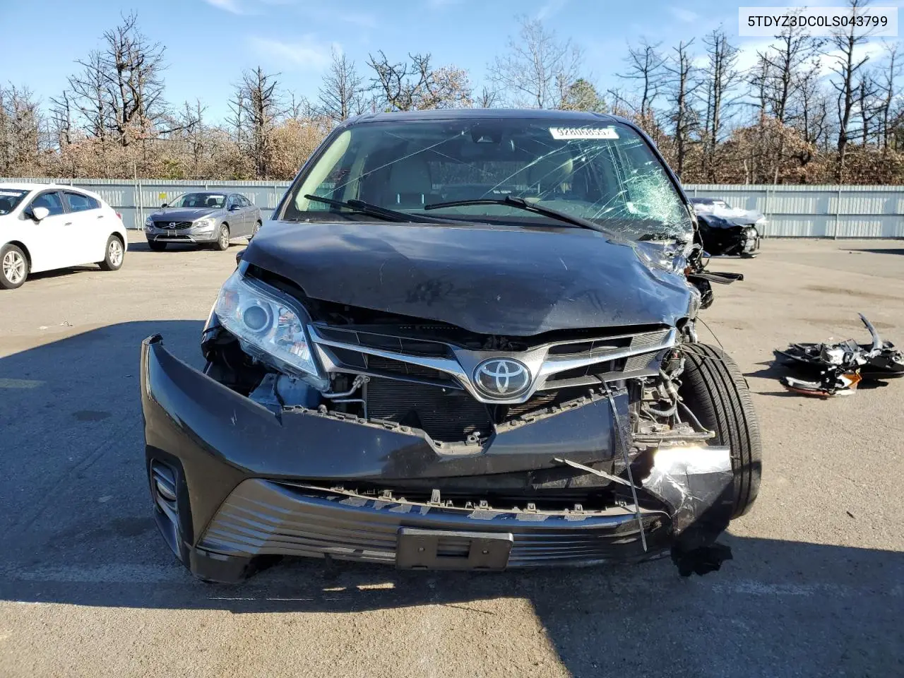 5TDYZ3DC0LS043799 2020 Toyota Sienna Xle
