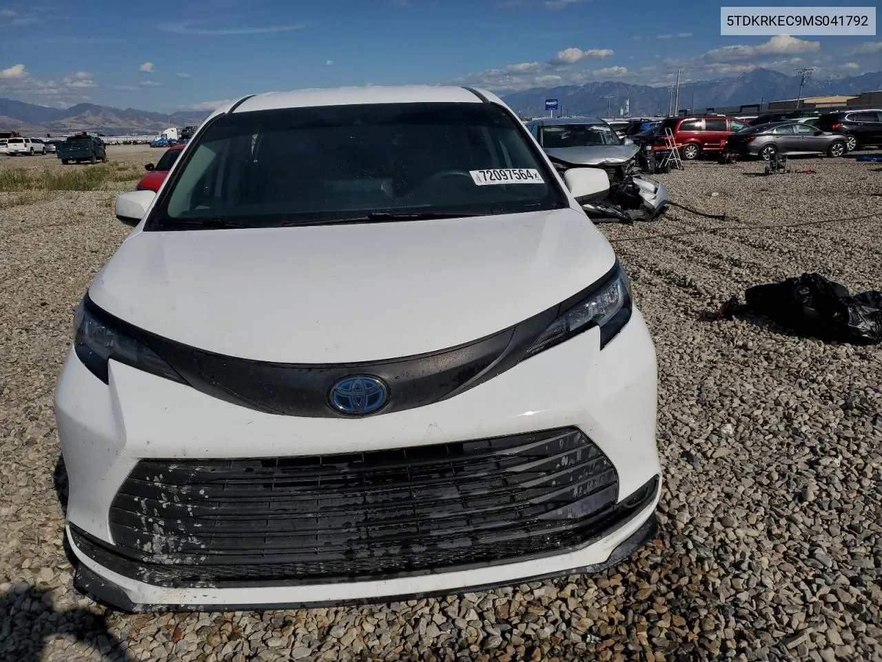 2021 Toyota Sienna Le VIN: 5TDKRKEC9MS041792 Lot: 72097564