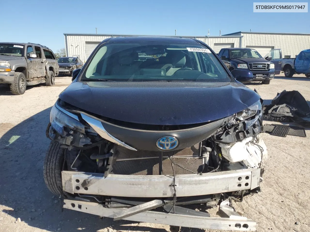 5TDBSKFC9MS017947 2021 Toyota Sienna Le