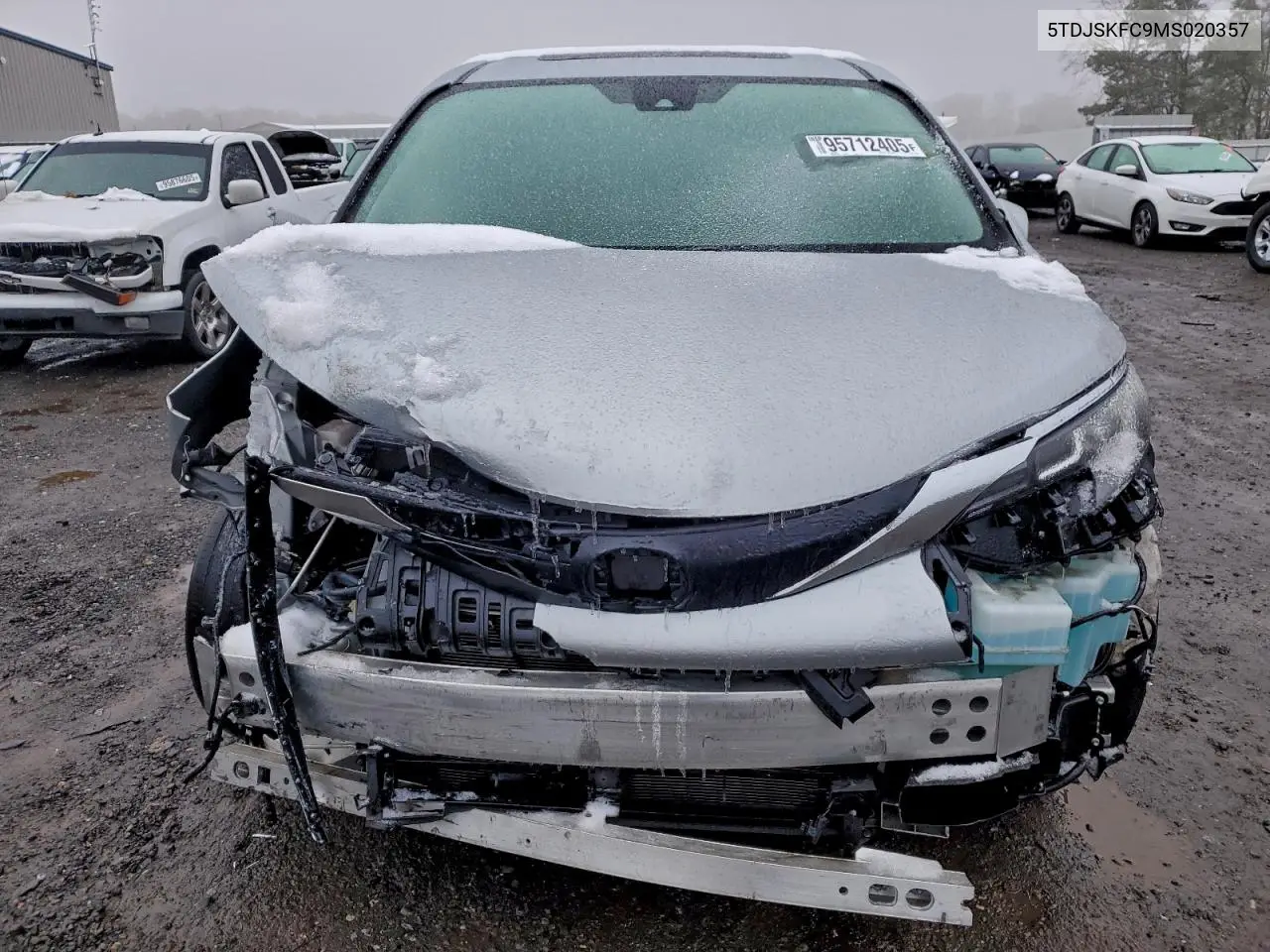 5TDJSKFC9MS020357 2021 Toyota Sienna Xle