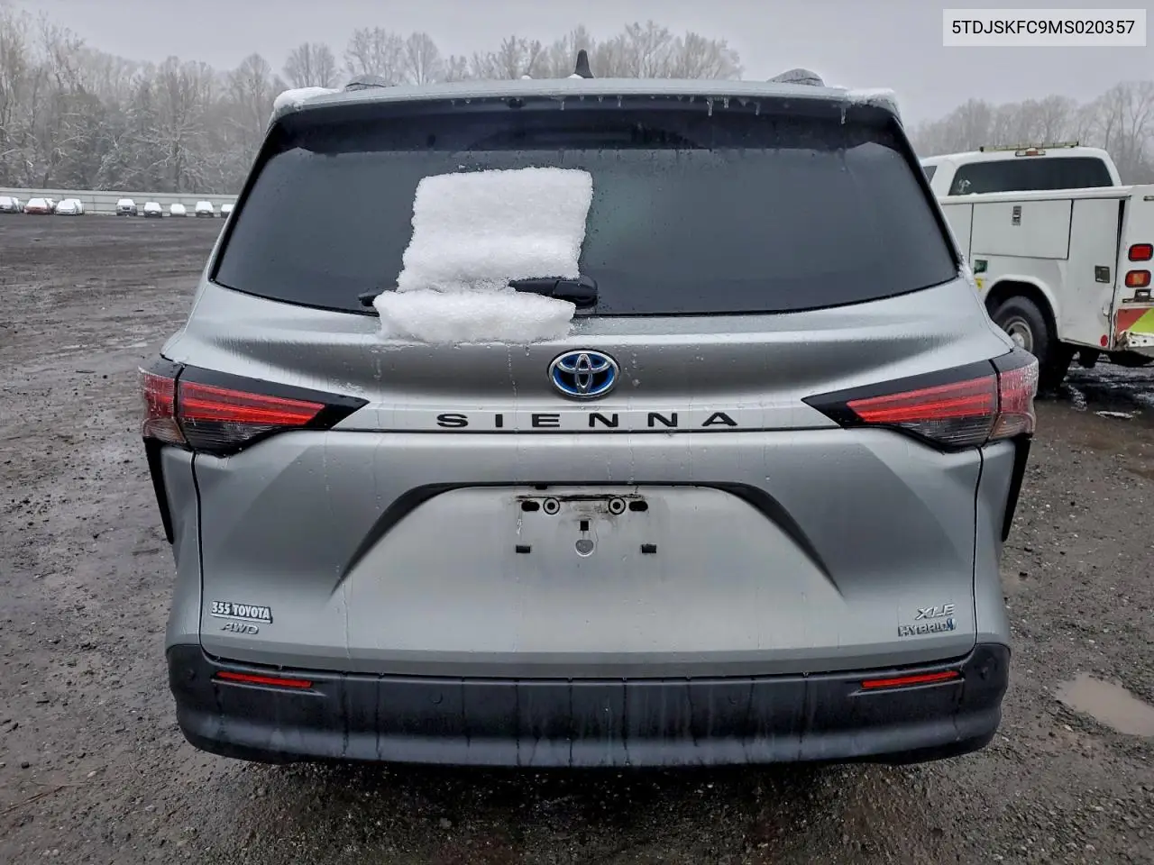 5TDJSKFC9MS020357 2021 Toyota Sienna Xle