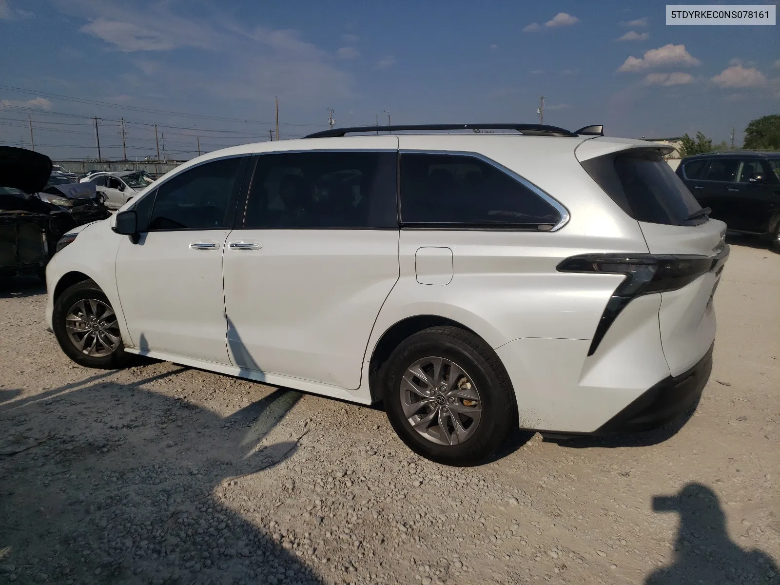 5TDYRKEC0NS078161 2022 Toyota Sienna Xle