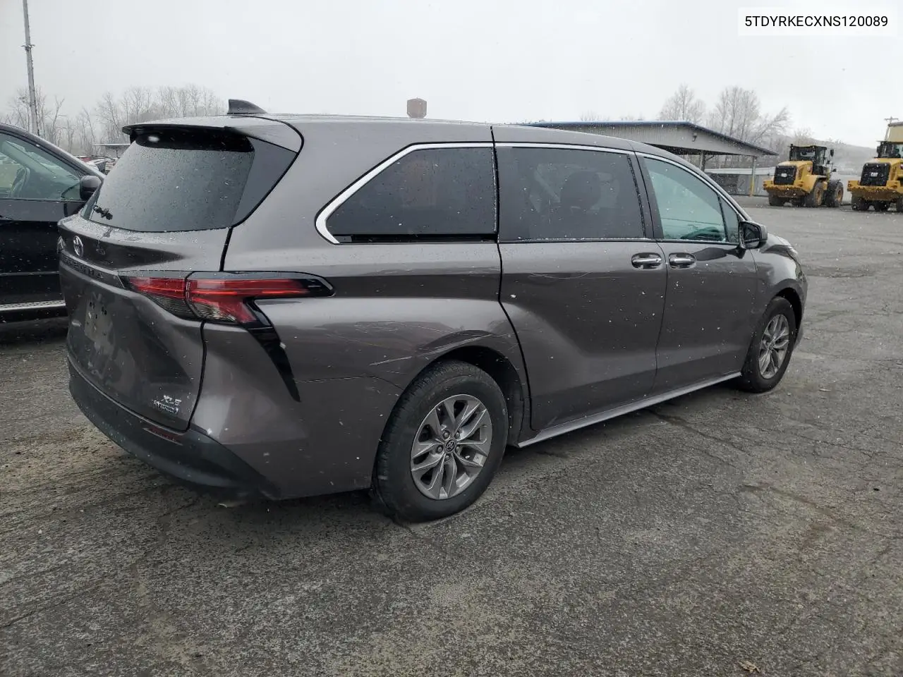 5TDYRKECXNS120089 2022 Toyota Sienna Xle