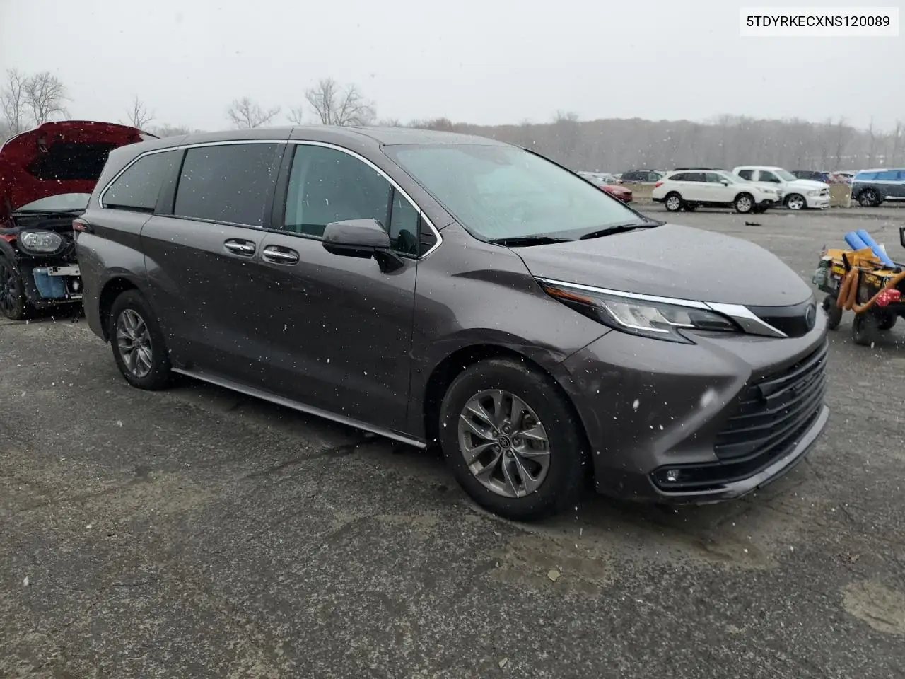 5TDYRKECXNS120089 2022 Toyota Sienna Xle