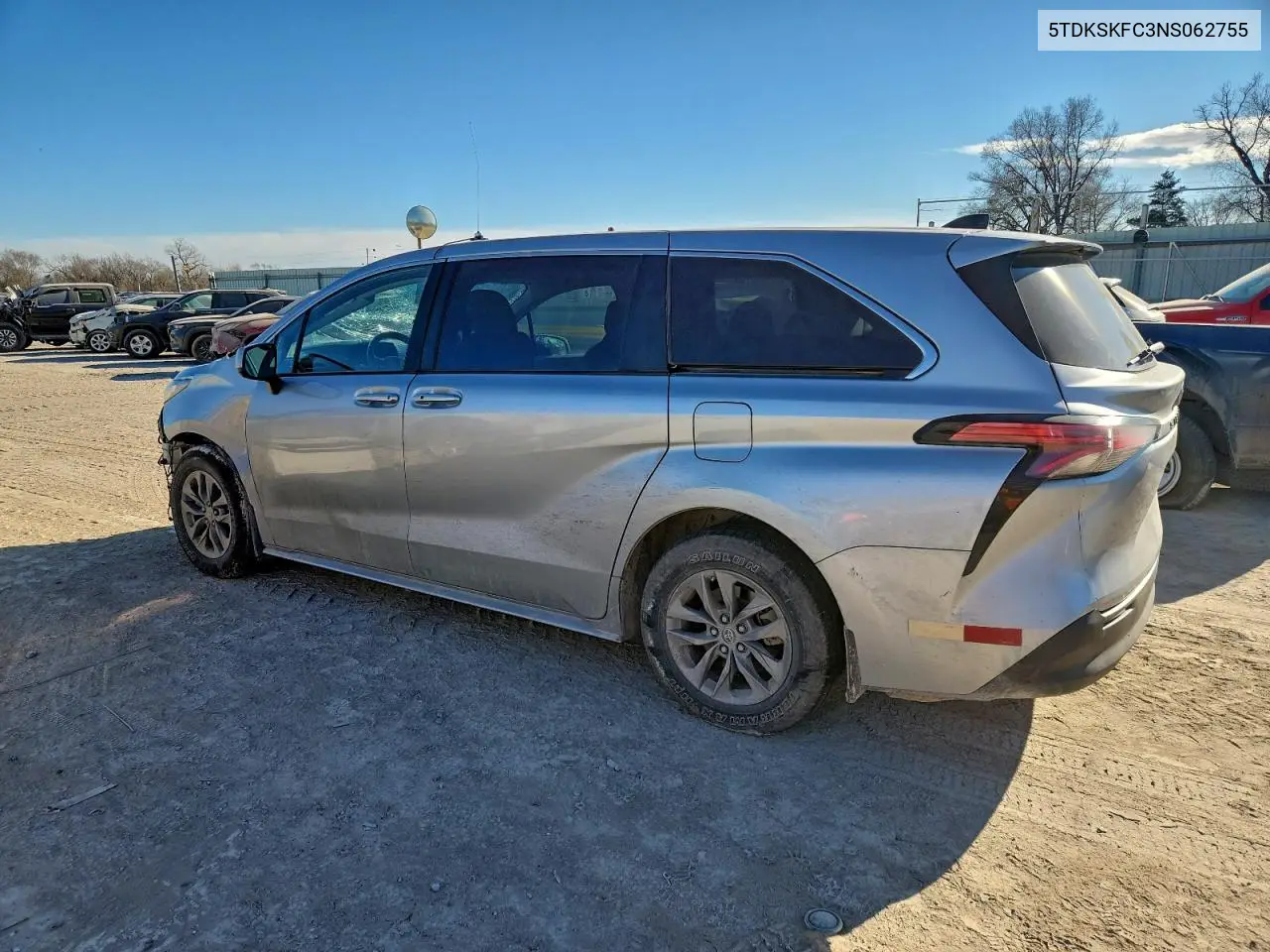 5TDKSKFC3NS062755 2022 Toyota Sienna Le