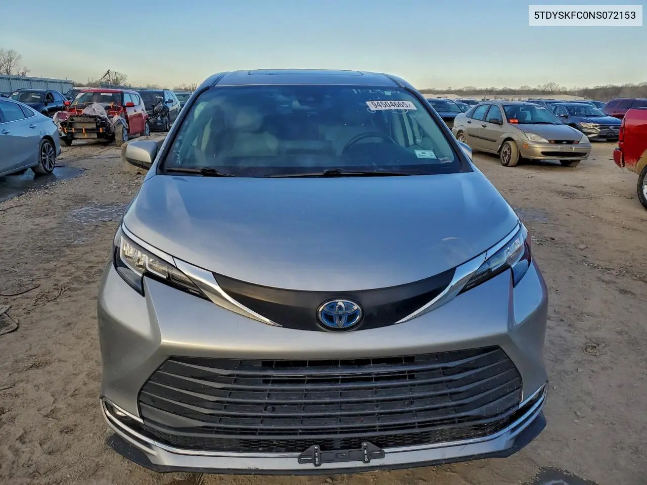 5TDYSKFC0NS072153 2022 Toyota Sienna Xle