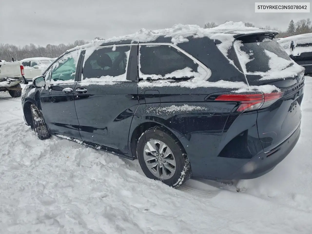 5TDYRKEC3NS078042 2022 Toyota Sienna Xle