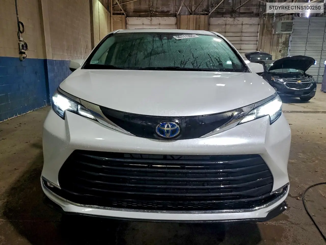 5TDYRKEC1NS100250 2022 Toyota Sienna Xle