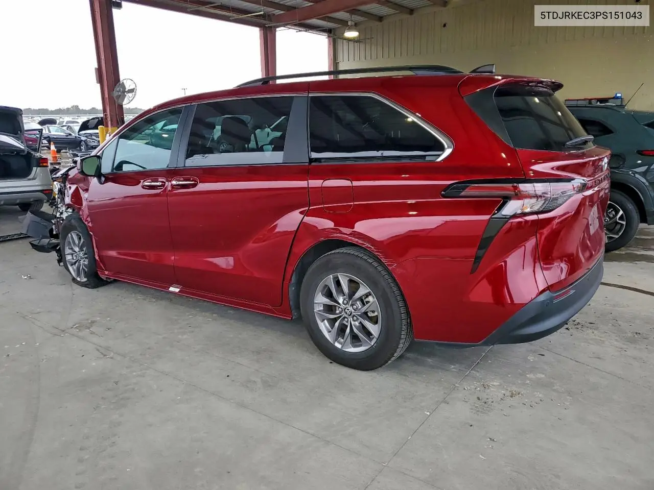 5TDJRKEC3PS151043 2023 Toyota Sienna Xle