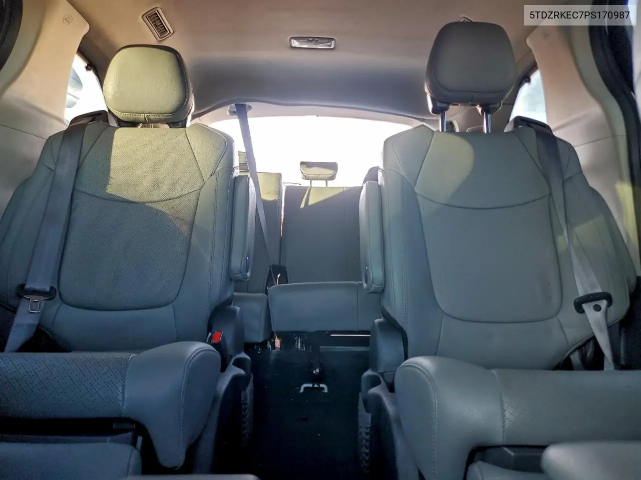 5TDZRKEC7PS170987 2023 Toyota Sienna Limited