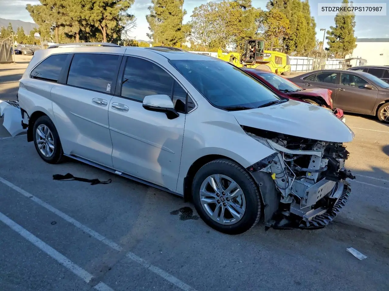 5TDZRKEC7PS170987 2023 Toyota Sienna Limited